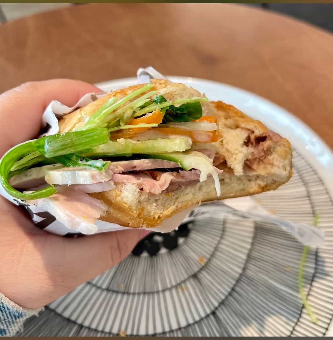 Bánh mì thịt kinh điển của Việt Nam