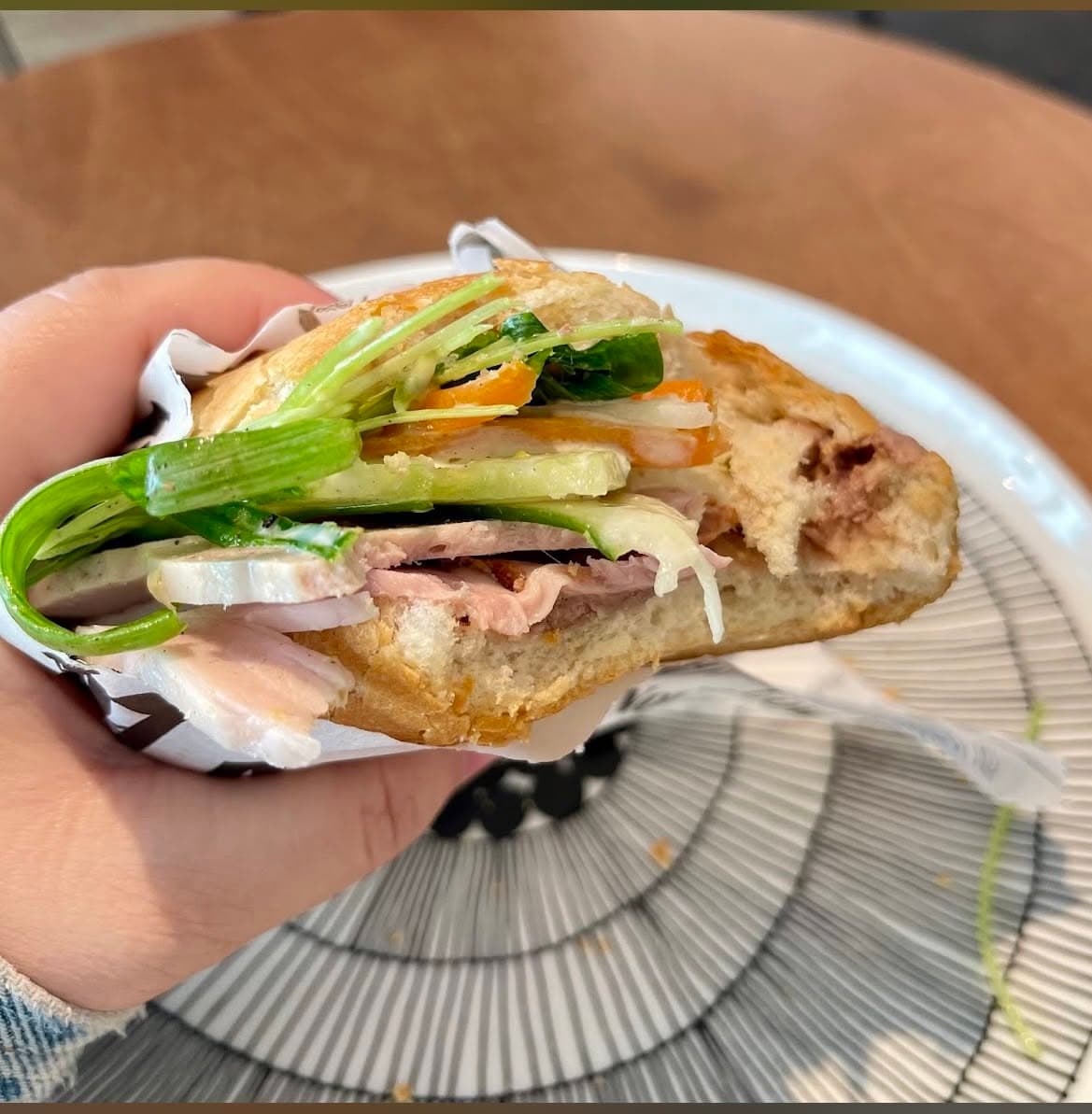 Bánh mì thịt kinh điển của Việt Nam — photo 1 of 1