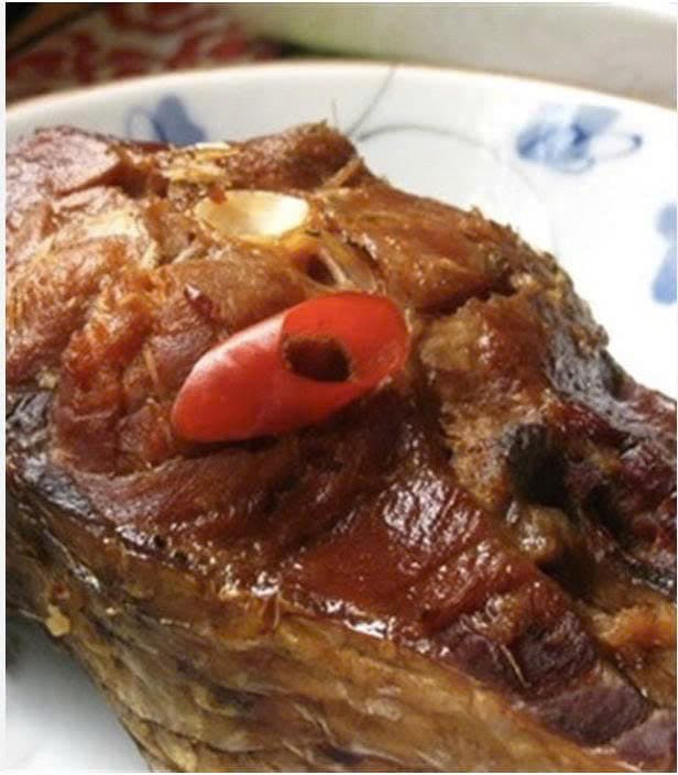 Cá Trắm kho củ giềng (kho rục xương) 0.5kg — photo 1 of 1